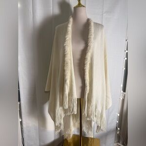 Cejon Ivory Knit Shawl Wrap Poncho Fringe Genuine Fur Trim O/S